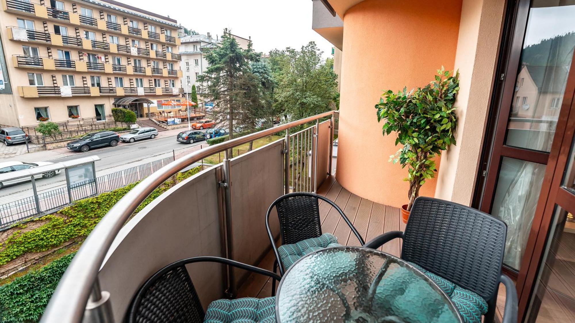 Apartamenty Sun & Snow Centrum Krynica Zdroj Ngoại thất bức ảnh